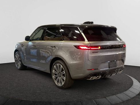 New 2025 Land Rover Range Rover Sport Dynamic SE image 4