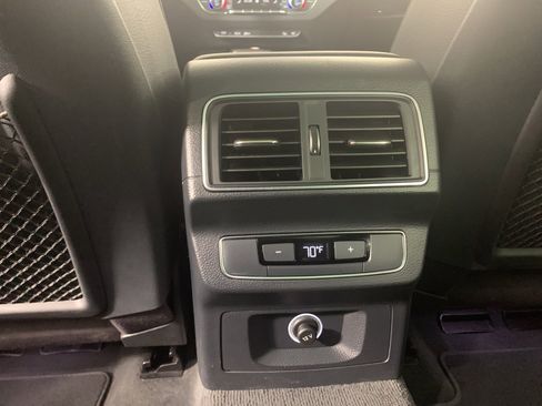 Used 2018 Audi Q5 Premium w/ Convenience Package image 34