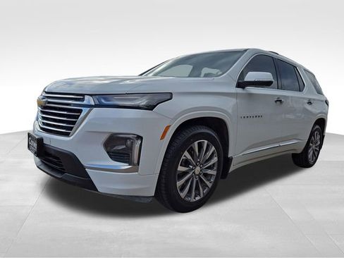 Used 2023 Chevrolet Traverse Premier image 5