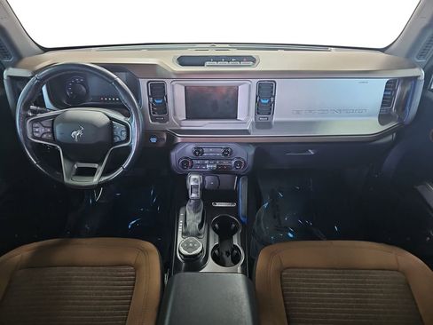 Used 2022 Ford Bronco Outer Banks AWD/4WD image 9
