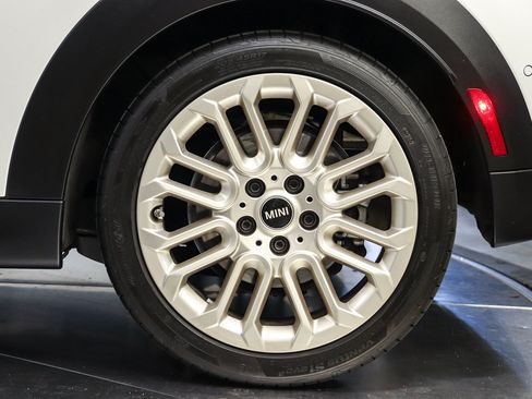 Used 2026 MINI Cooper 2-Door Hardtop FWD image 8