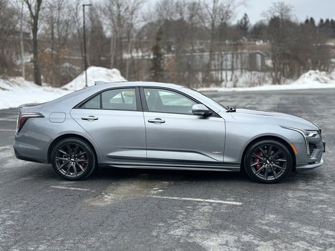 Used 2021 Cadillac CT4 V image 8