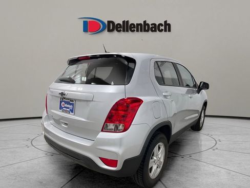 Used 2021 Chevrolet Trax LS w/ Tint and Cruise Package image 5