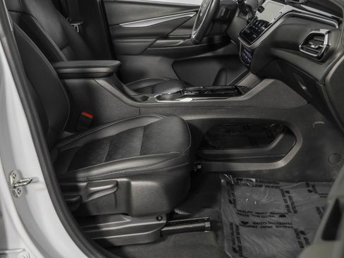 Used 2023 Chevrolet Bolt LT FWD image 43