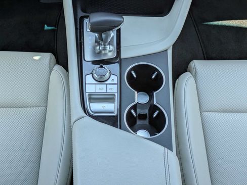 Used 2025 Genesis G70 2.5T AWD/4WD image 6