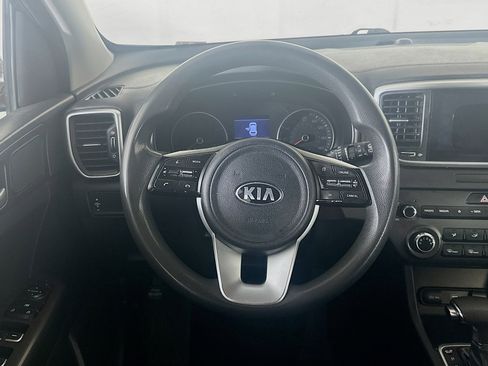 Used 2020 Kia Sportage LX image 17