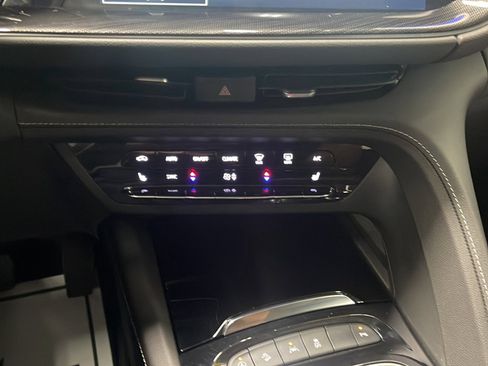 Used 2023 Buick Envision Essence AWD/4WD image 11