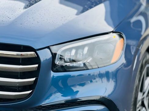 Certified 2024 Mercedes-Benz GLS 450 4MATIC image 3