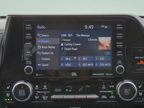 Used 2022 Toyota Highlander Limited image 28