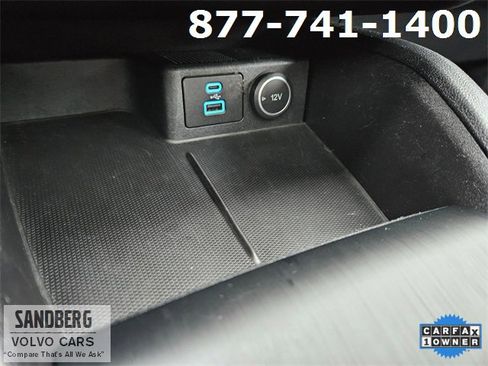 Used 2021 Ford Escape SE w/ SE Sport Appearance Package image 23