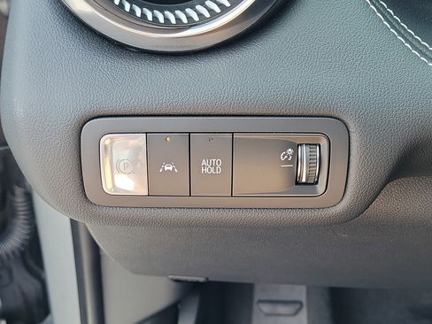 Used 2024 Chevrolet Blazer EV LT AWD/4WD image 30