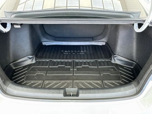 Used 2023 Honda Civic Sport image 16