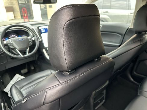 Certified 2024 Ford Edge SEL image 13