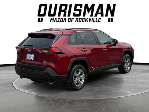 Used 2025 Toyota RAV4 XLE AWD/4WD image 6