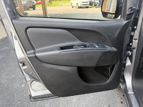 Used 2021 RAM ProMaster City Tradesman w/ Window Group 04 FWD image 13