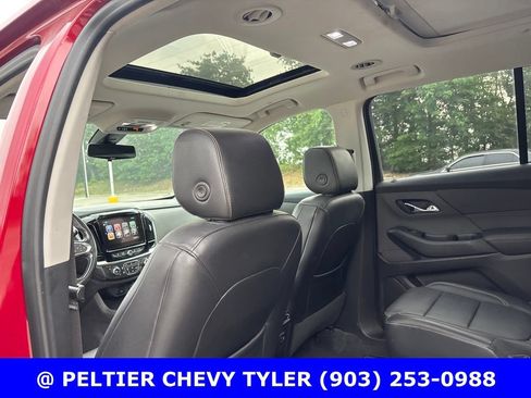 Used 2019 Chevrolet Traverse Premier w/ Driver Confidence II Package FWD image 20