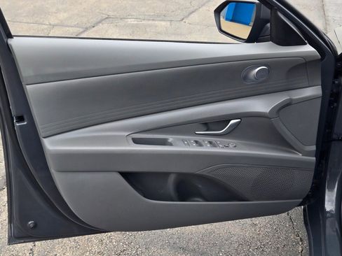 Used 2024 Hyundai Elantra SEL FWD image 18
