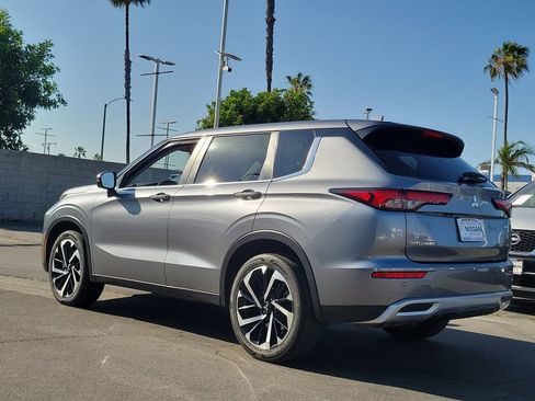 Used 2023 Mitsubishi Outlander SE FWD image 33