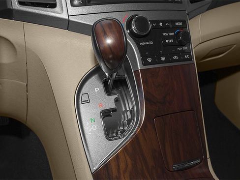 Used 2013 Toyota Venza LE w/ LE Convenience Pkg FWD image 10