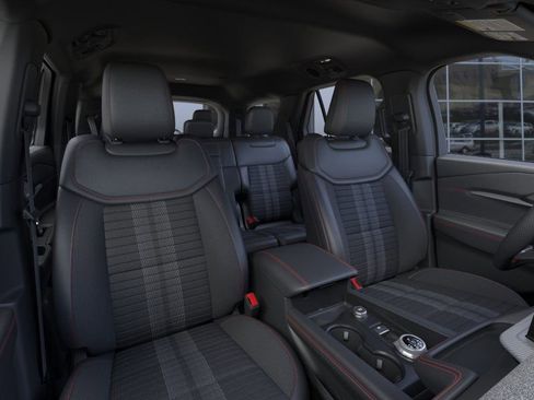 New 2026 Ford Explorer ST-Line w/ ST-Line Street Pack AWD/4WD image 10