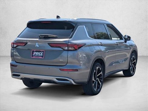 Used 2023 Mitsubishi Outlander SEL FWD image 5