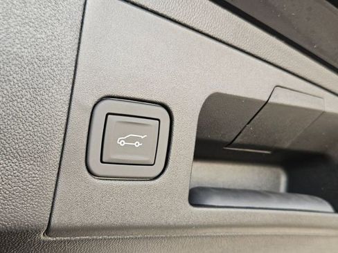 New 2026 Cadillac XT5 Luxury w/ LPO, Floor Liner Package image 27