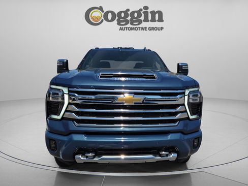 New 2026 Chevrolet Blazer EV RS w/ LPO, Tech Bronze Package image 8