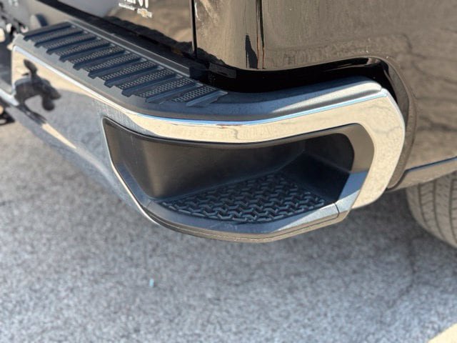 Used 2022 Chevrolet Silverado 1500 LT w/ All Star Edition Plus AWD/4WD image 14