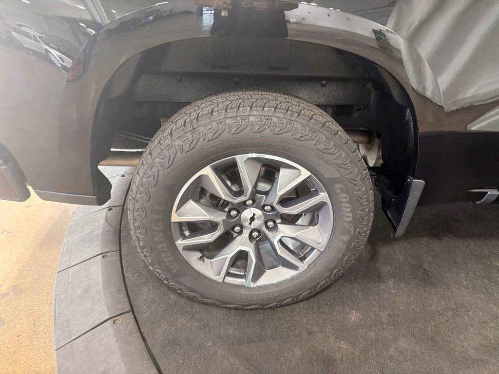 Certified 2021 Chevrolet Silverado 1500 RST w/ All Star Edition Plus AWD/4WD image 37