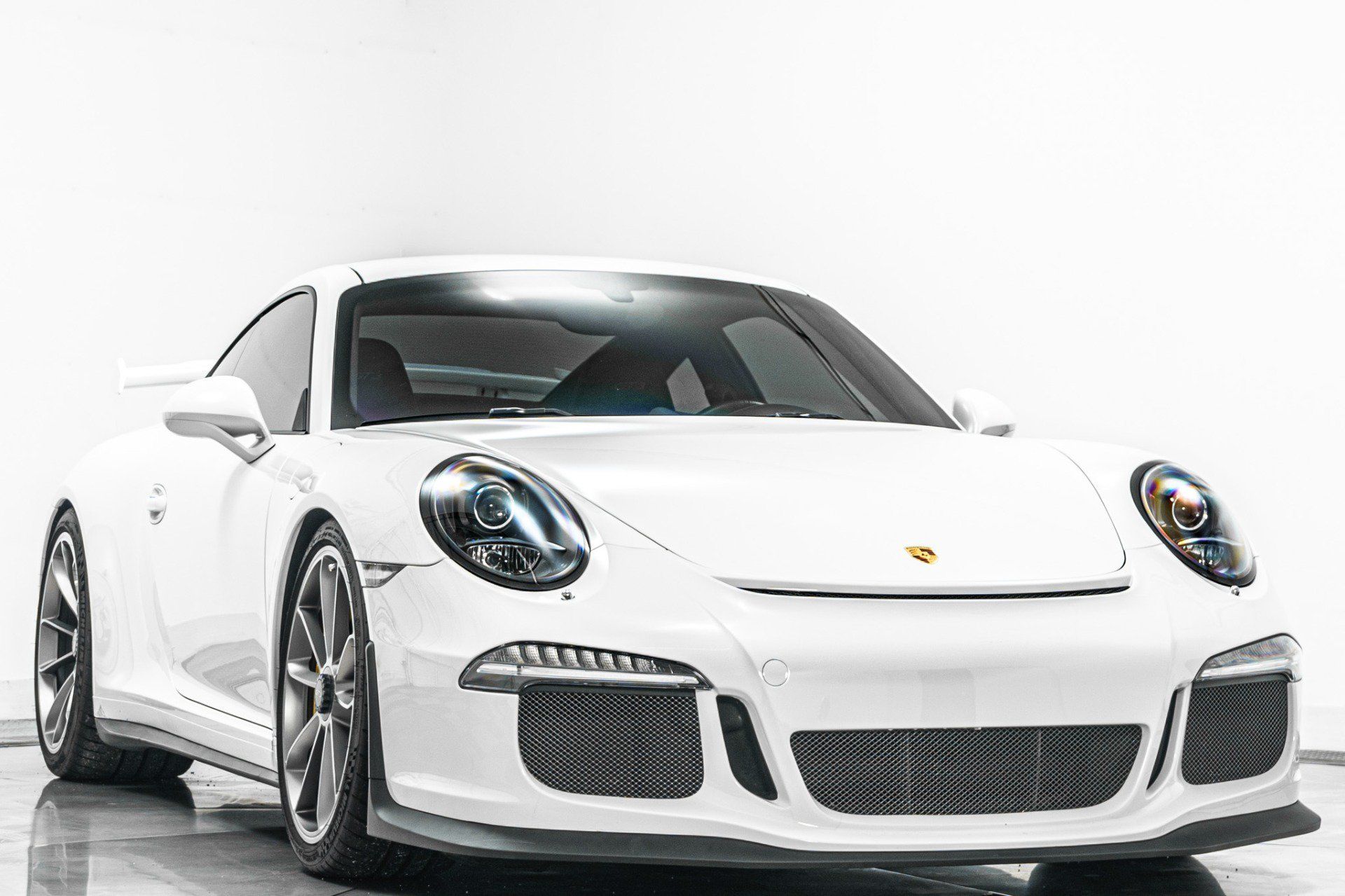 Used 2014 Porsche 911 GT3 RWD image 3