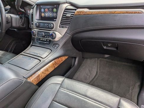 Used 2015 GMC Yukon Denali w/ Touring Package AWD/4WD image 23
