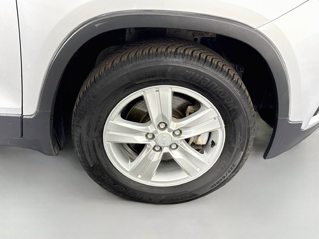 Used 2019 Chevrolet Trax LS FWD image 29