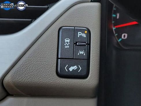 Used 2020 GMC Yukon SLT RWD image 24