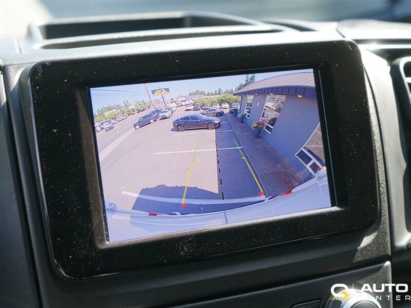 Used 2025 RAM ProMaster 2500 w/ Convenience Group FWD image 19