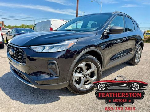 Used 2025 Ford Escape ST-Line AWD/4WD image 1