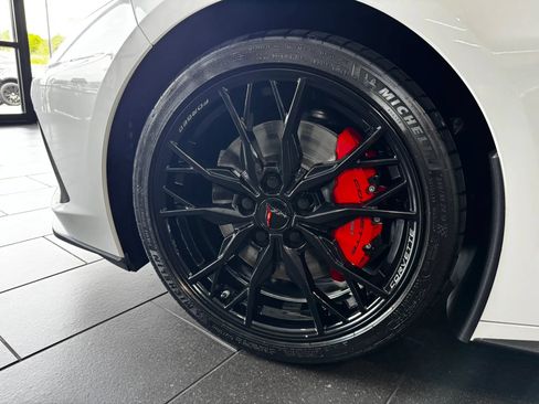 Used 2023 Chevrolet Corvette Stingray Premium Conv w/ Z51 Performance Package RWD image 49