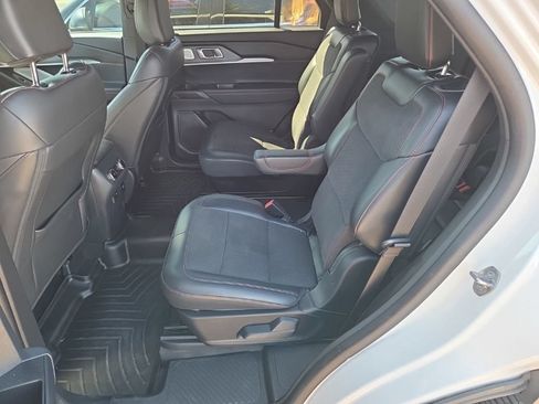 Used 2025 Ford Explorer ST w/ Sun And Sound Package AWD/4WD image 3