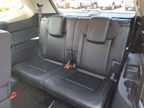 Used 2020 Volkswagen Atlas SE w/ Towing Package image 11