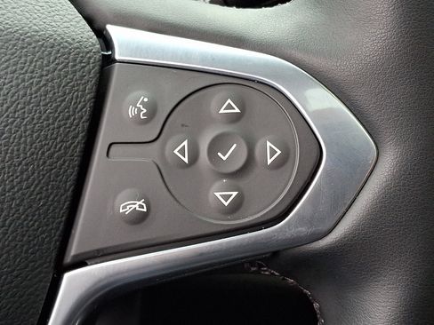 Certified 2023 Chevrolet Traverse RS image 25