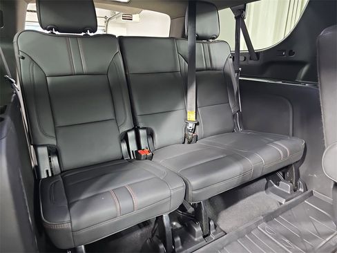 Certified 2024 Chevrolet Suburban RST w/ Luxury Package image 19