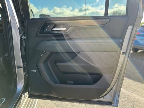 Used 2026 GMC Yukon XL AT4 AWD/4WD image 18