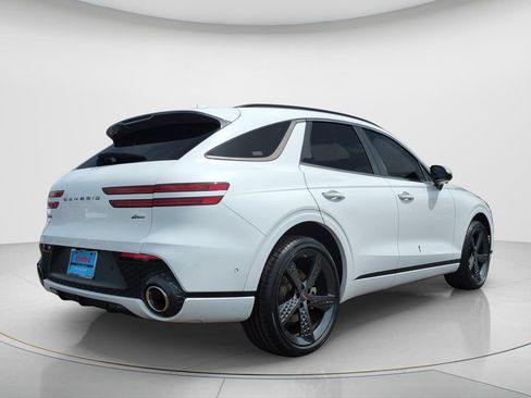 Used 2022 Genesis GV70 2.5T w/ Sport Prestige Package AWD/4WD image 5