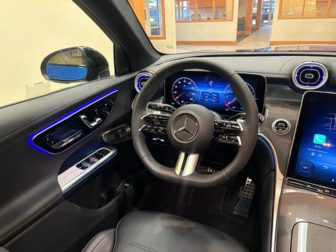 New 2026 Mercedes-Benz GLC 300 image 14