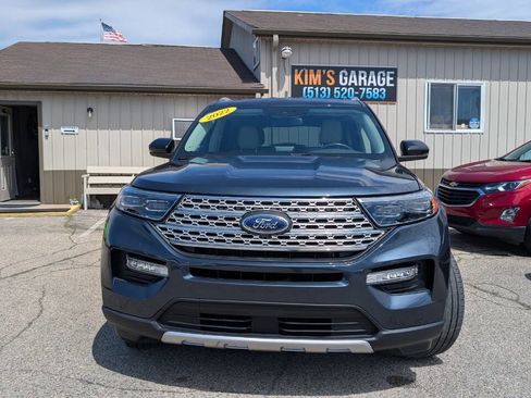 Used 2022 Ford Explorer Platinum w/ Equipment Group 601A AWD/4WD image 2