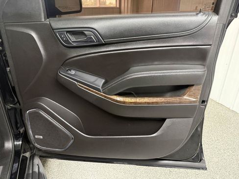 Used 2017 Chevrolet Suburban LT AWD/4WD image 44