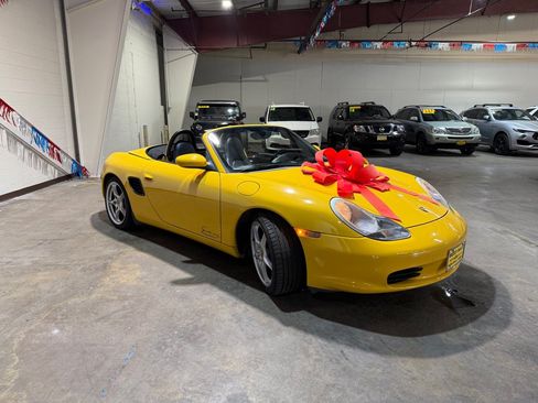Used 2003 Porsche Boxster RWD image 3