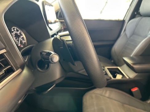 Used 2023 Mitsubishi Outlander SE FWD image 41