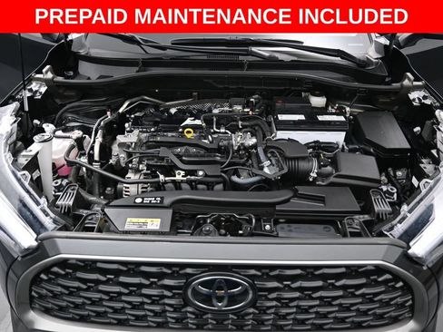 Certified 2025 Toyota Corolla Cross XLE AWD/4WD image 33