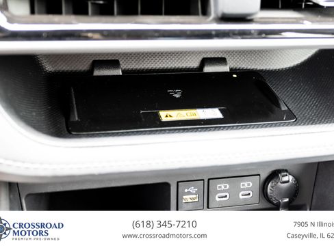 Used 2023 Toyota Highlander XLE AWD/4WD image 47