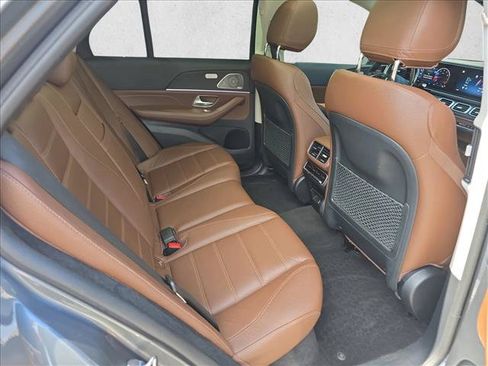 Used 2024 Mercedes-Benz GLE 350 4MATIC image 11